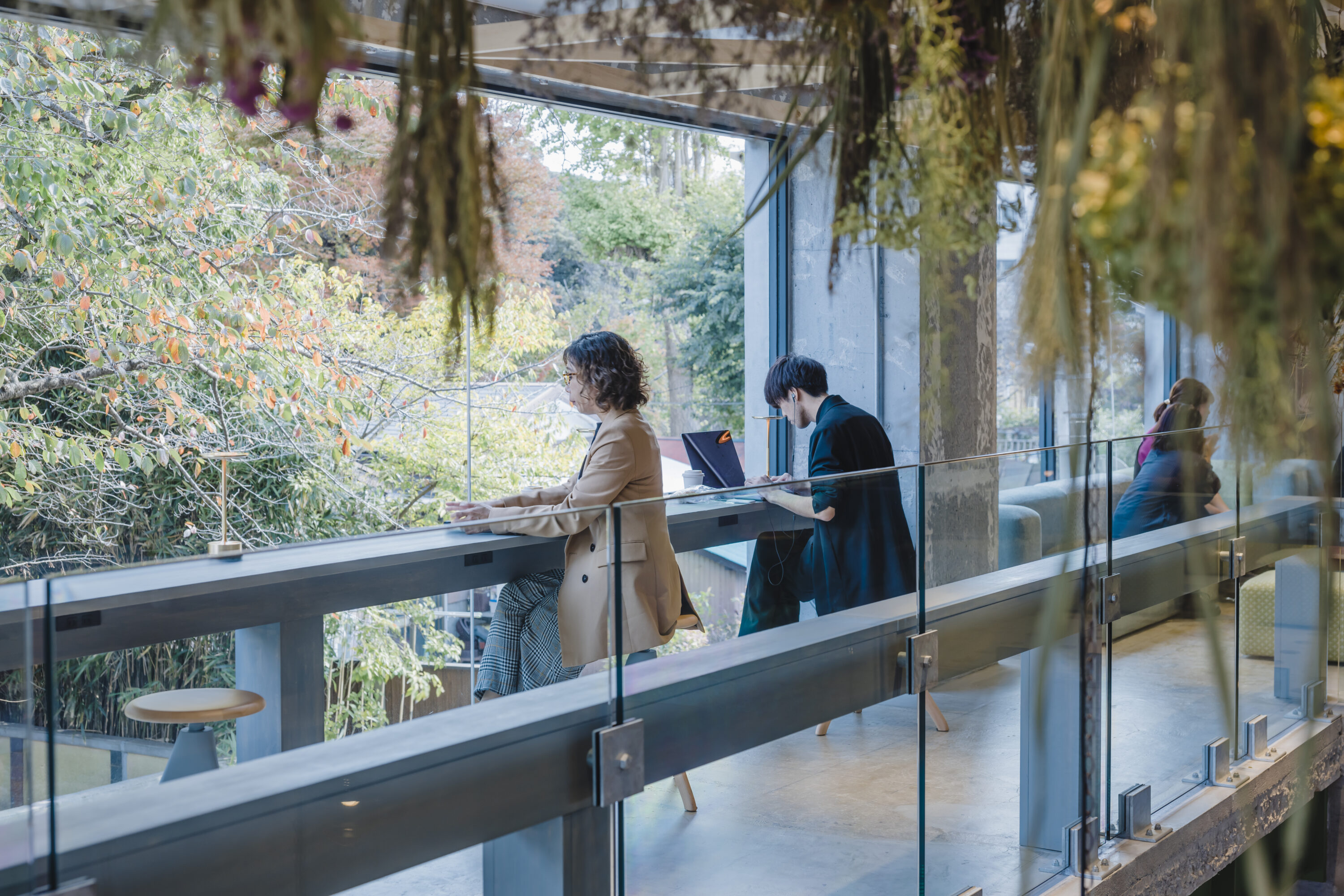 【the LOUNGE by emoruca】ラウンジが有料で一般開放！のイメージ写真