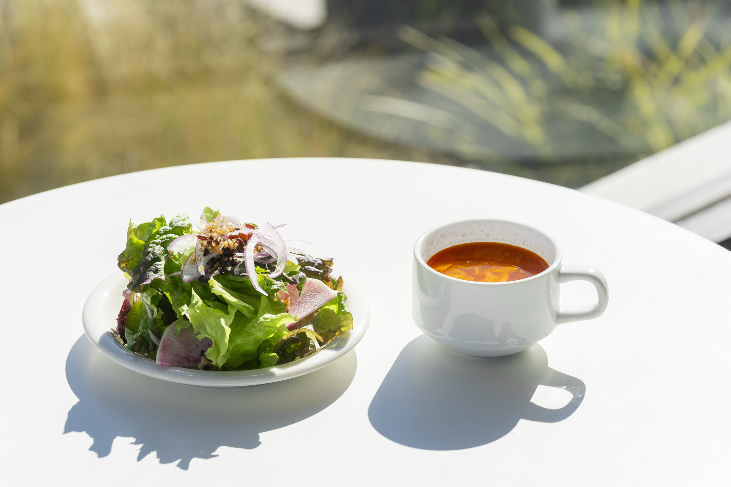 【2/25（火）～】Bakery Toit×Summer House Kitchen「ミネストローネ＆サラダセット」登場！のイメージ写真